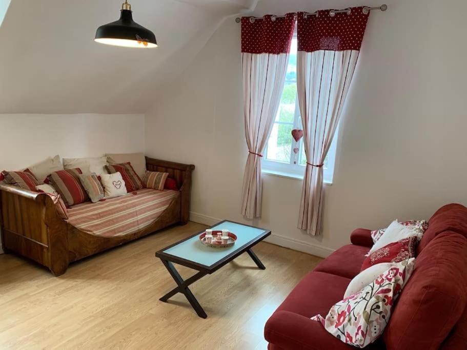 Maison Delalonde Centre Meuble 5 Places *